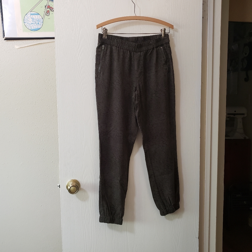 Reptile print pants, Dear John, S